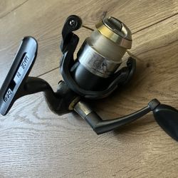 Fishing reel