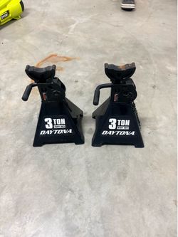 CAR JACKS/ JACKS