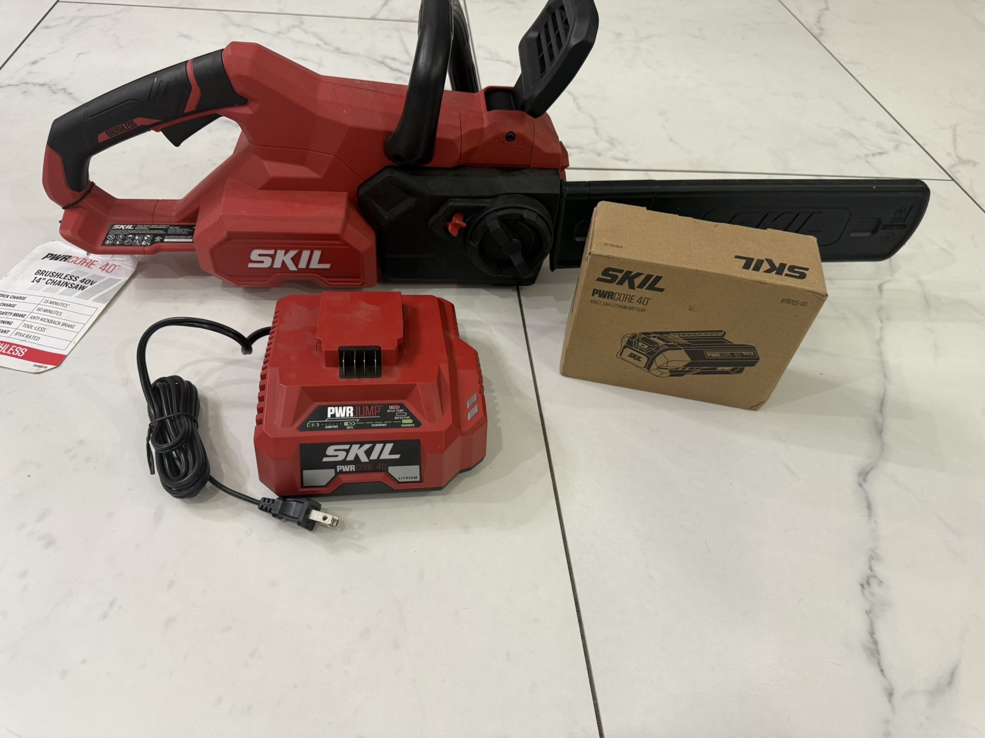 SKIL CS4555-10 PWR Core 40 14” Brushless 40V Chainsaw W/ 2.5ah Battery & Charger