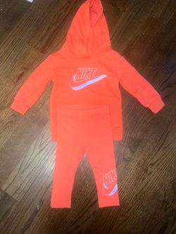 Kids Nike sweat suit