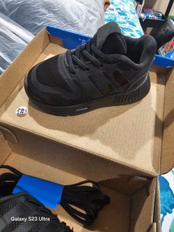 Toddler shoes
