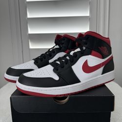 Nike Jordan 1 Mid Gym Red