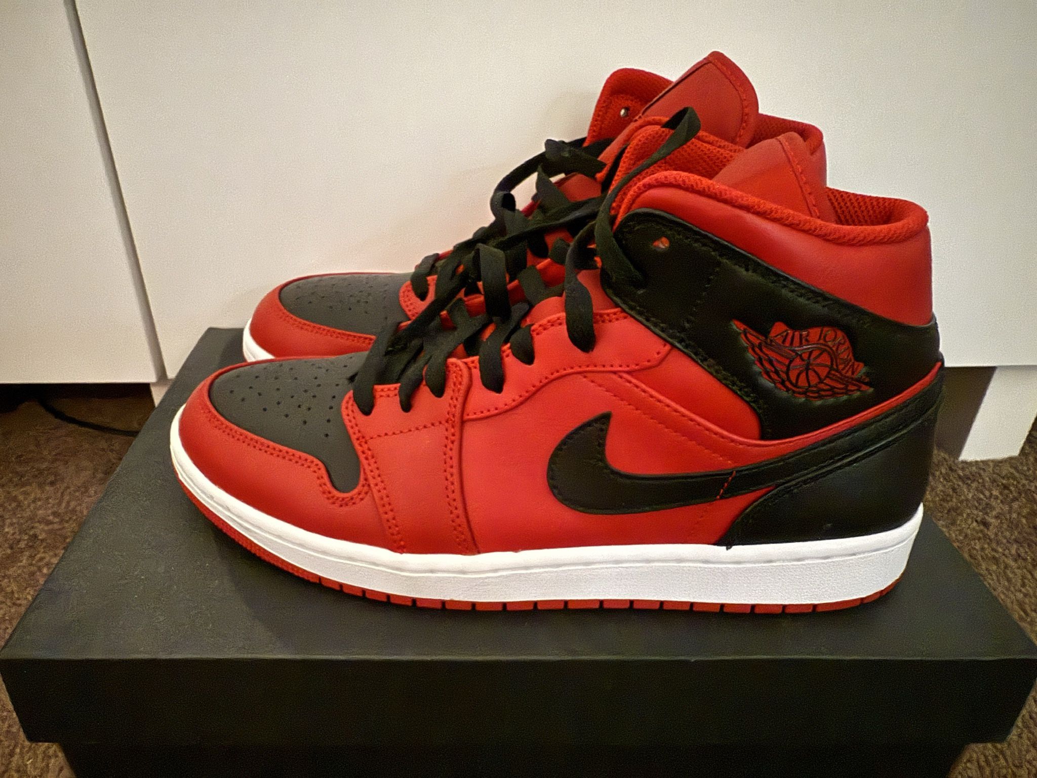 Jordan 1 Mid