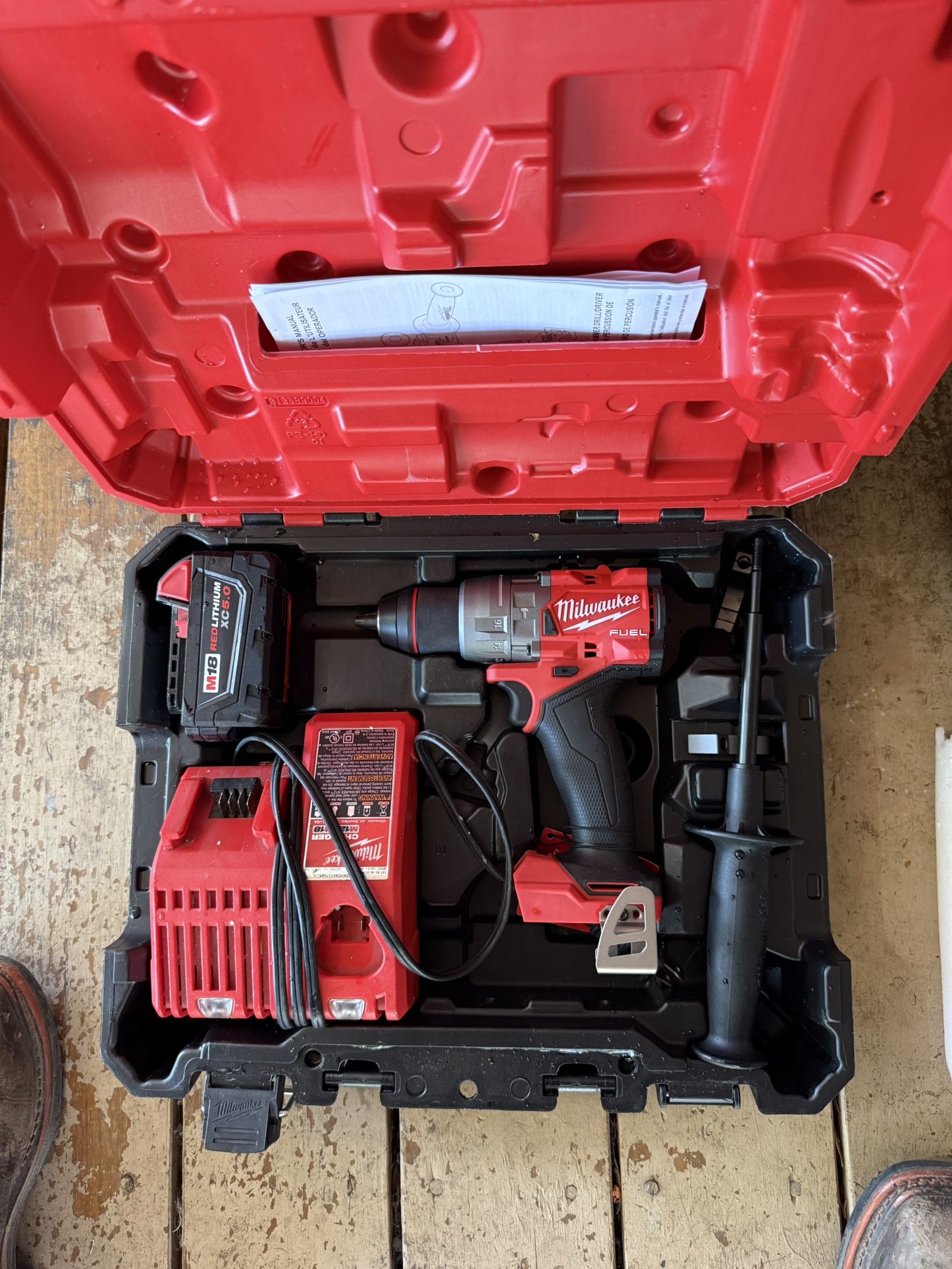 Milwaukee hammer drill w/ Battery And Charger