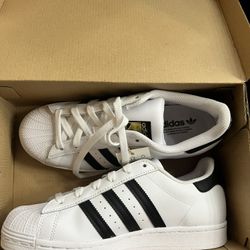 Superstar J  Adidas Shoes