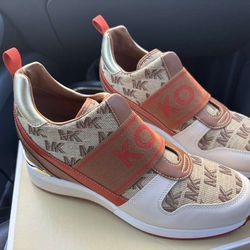 Michael kors shoes 9 women size