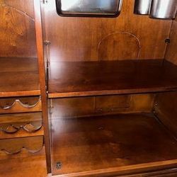 Pulaski Carlton Manor Bar w/ Granite Top