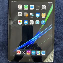 iPad 8th Generation 32GB Space Gray  (WiFi)