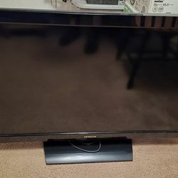 40 Inch LCD Hitachi HDTV