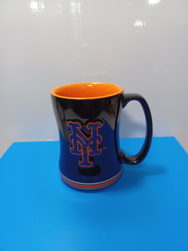 Boelter Brands New York Metz Relief Sculpture Ceramic Coffee Mug