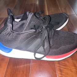 Adidas Swift Run Boys Size: 7 Black Red Blue Running Shoes EH1236 Womens 8.5