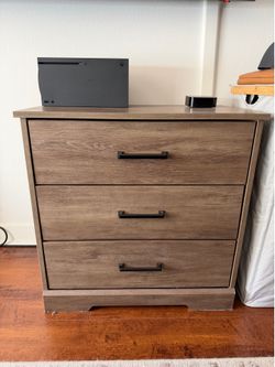 3-Drawer Brown Nightstand