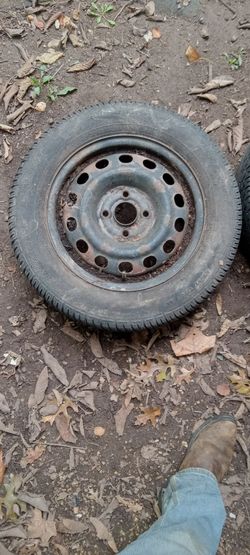Honda civic tires Pair