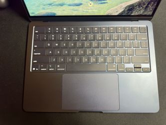 MacBook Air 13-inch (2025)