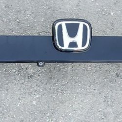 HONDA CIVIC TRUNK LID TRIM GARNISH MOLDING PANEL 2016 2017 2018 2019 2020