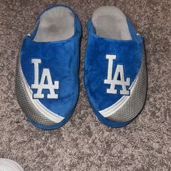 dodger slippers