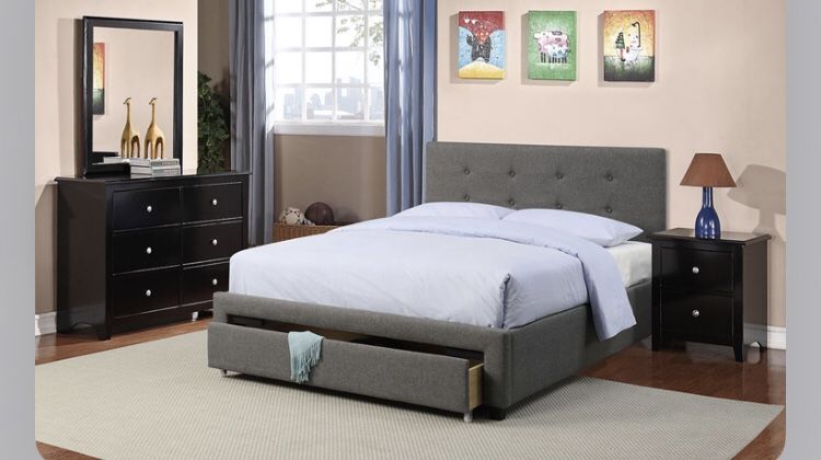 Full Size Frame And Mattress