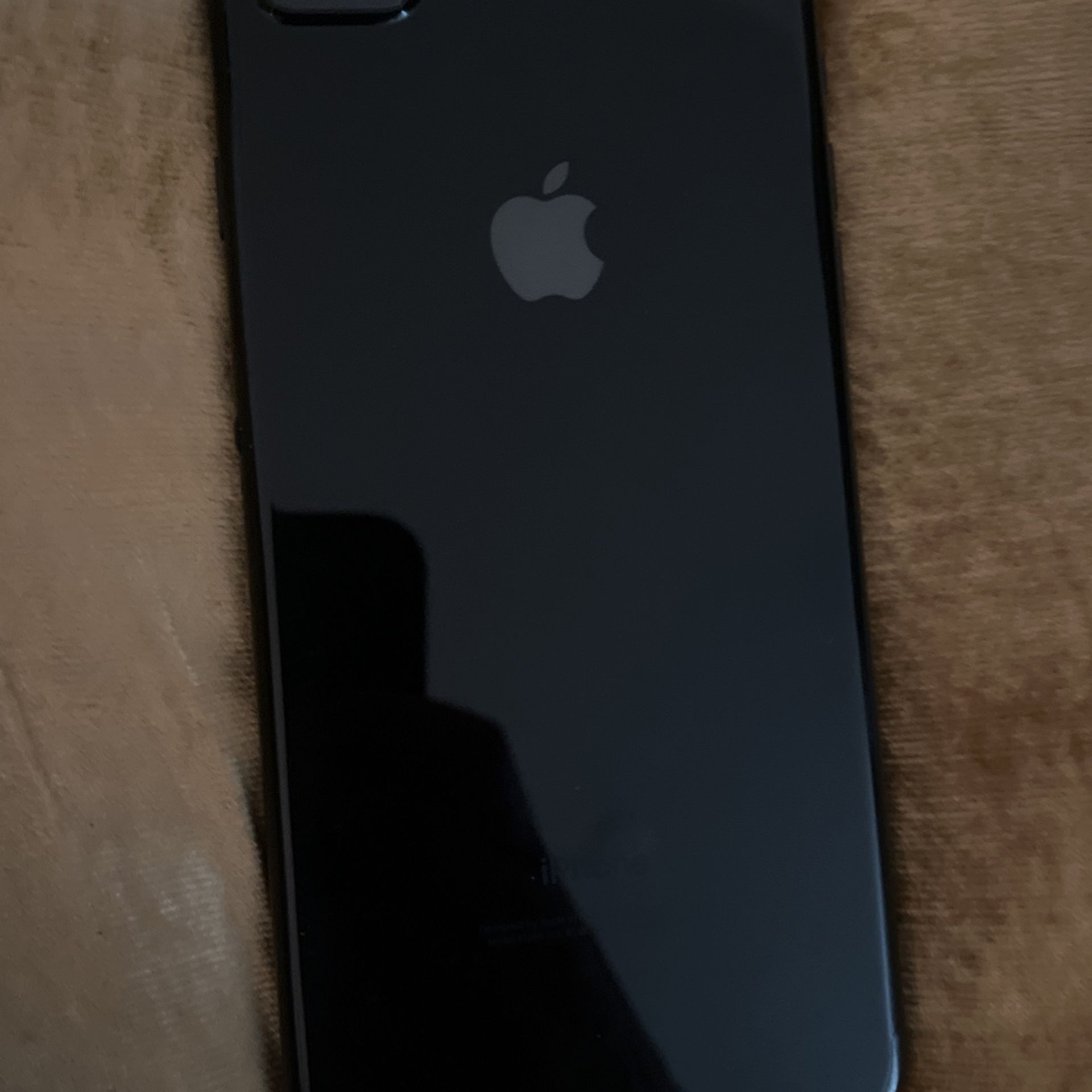 Apple iPhone 7 Plus (256gb AT&T Or Cricket) Black Color Good Condition 
