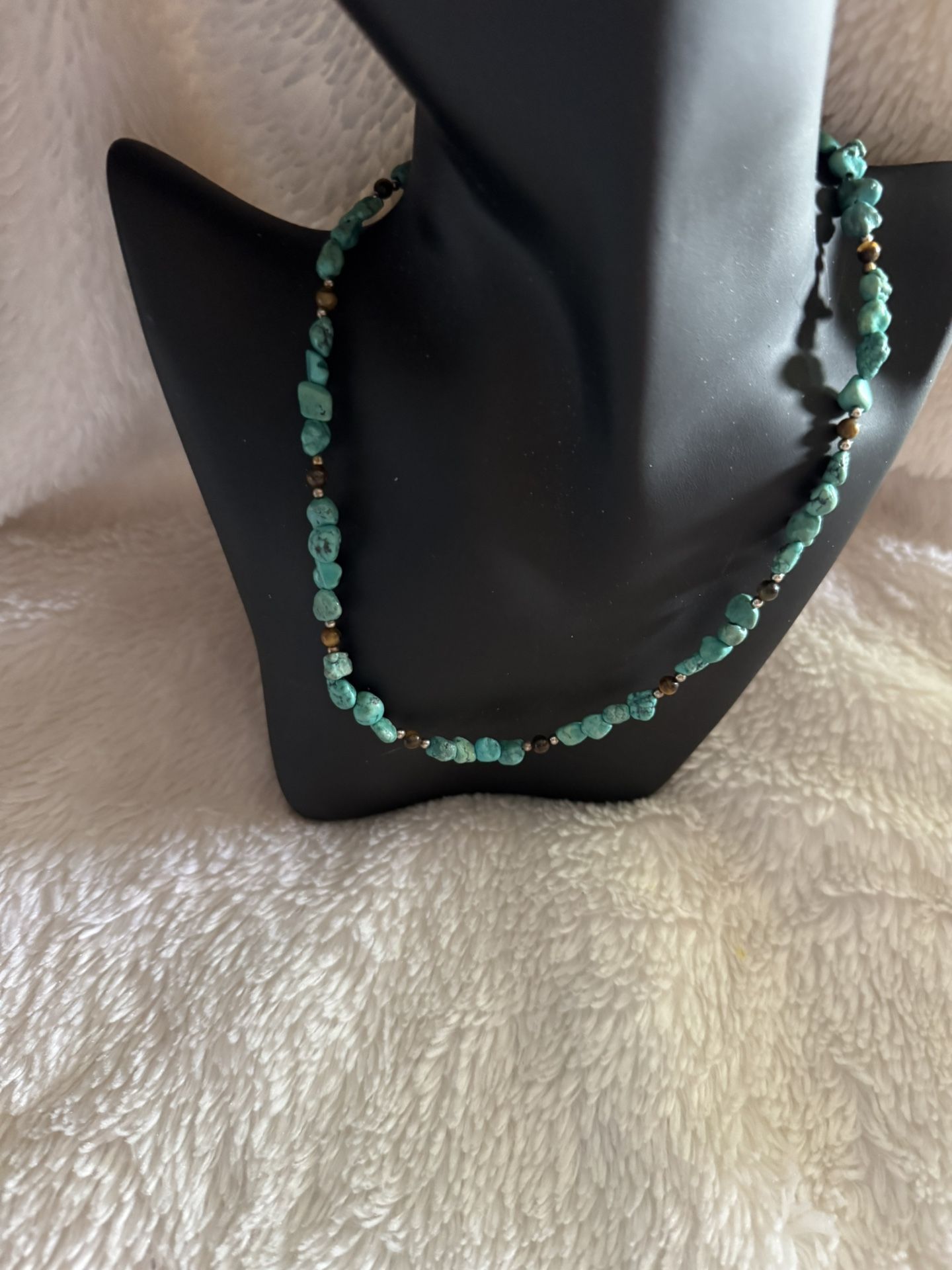 Vintage Beautiful 16" Turquoise Necklace w/Tiger's Eye Beads