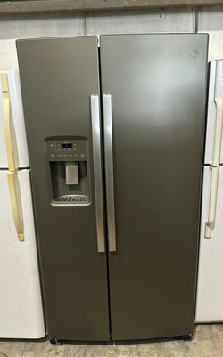 GE Side by Side Stainless Steel - Energy Star Adjustable Shelves