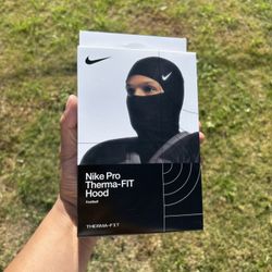 Nike Pro Therma-fit Hood