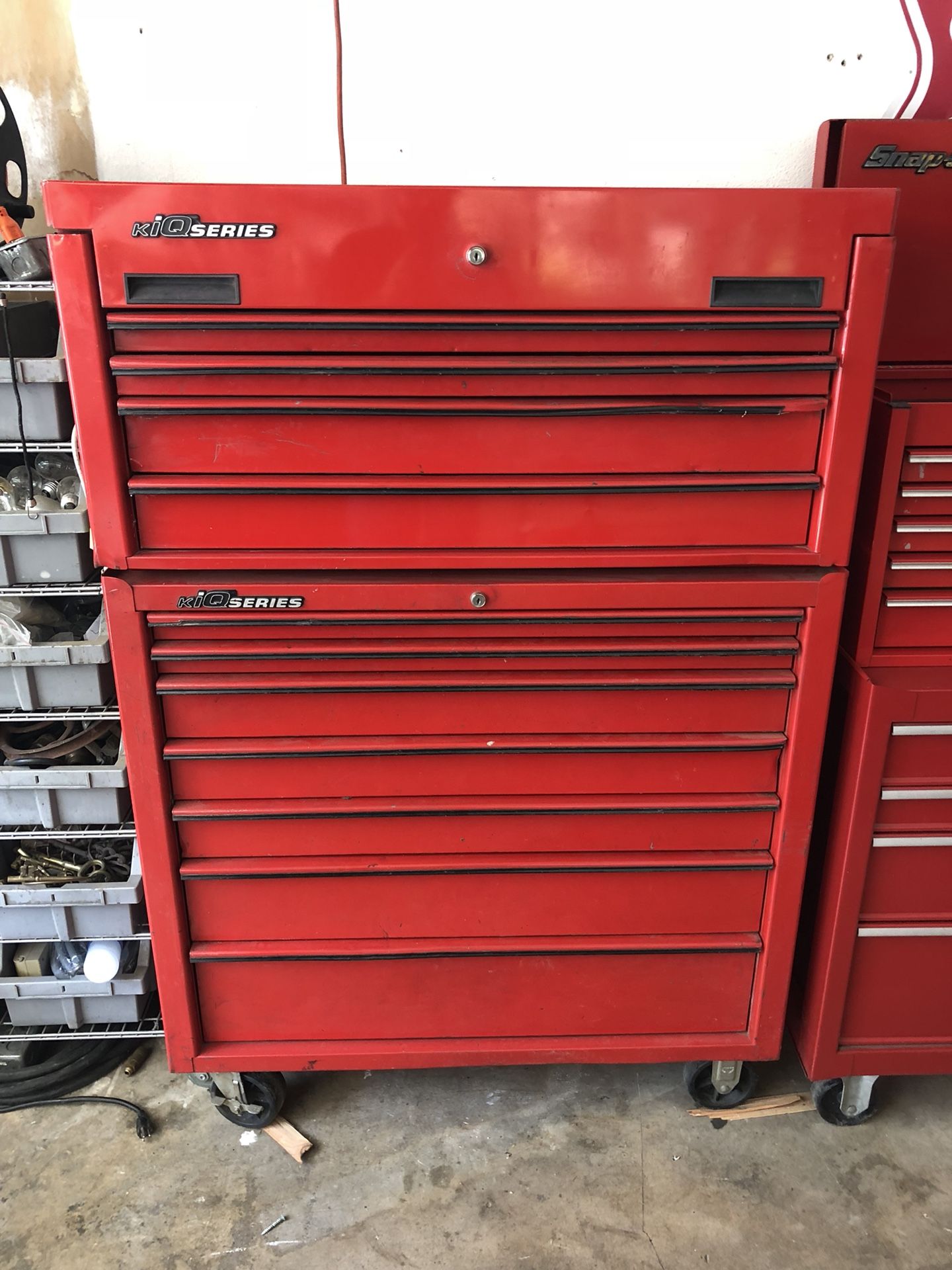 Snap on KiQ series tool box 40 w 60 h and 20 d all drawers have brand new casters functionally works great just a little beat up for Sale in