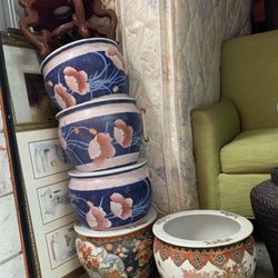 Garden Item $10 Each 🌳🍀🏮🌸 Pot, Planter, Outdoor Decoration 