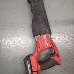 Milwaukee Fuel M18 Sawzall With Battery 