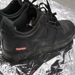 AIR FORCE 1 x Supreme 💪🏼 Flex on Your Feet 🔥The Collab That Started It All 🫳🏼🎤
