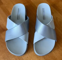 Melissa Cosmic 2 Silver slip on criss cross Sandals. Size 9. NEW. No Box