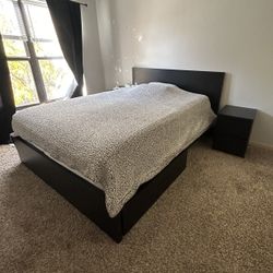 Great Sturdy Bed frame, Side Dressers, And Mattress 