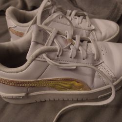 Girls Puma Size 1