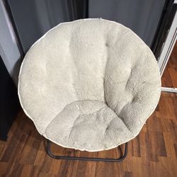 ⭐️ FREE SAUCER CHAIR ⭐️