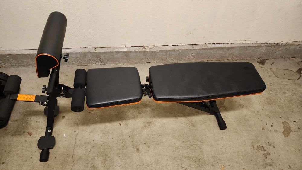 Weight Bench 