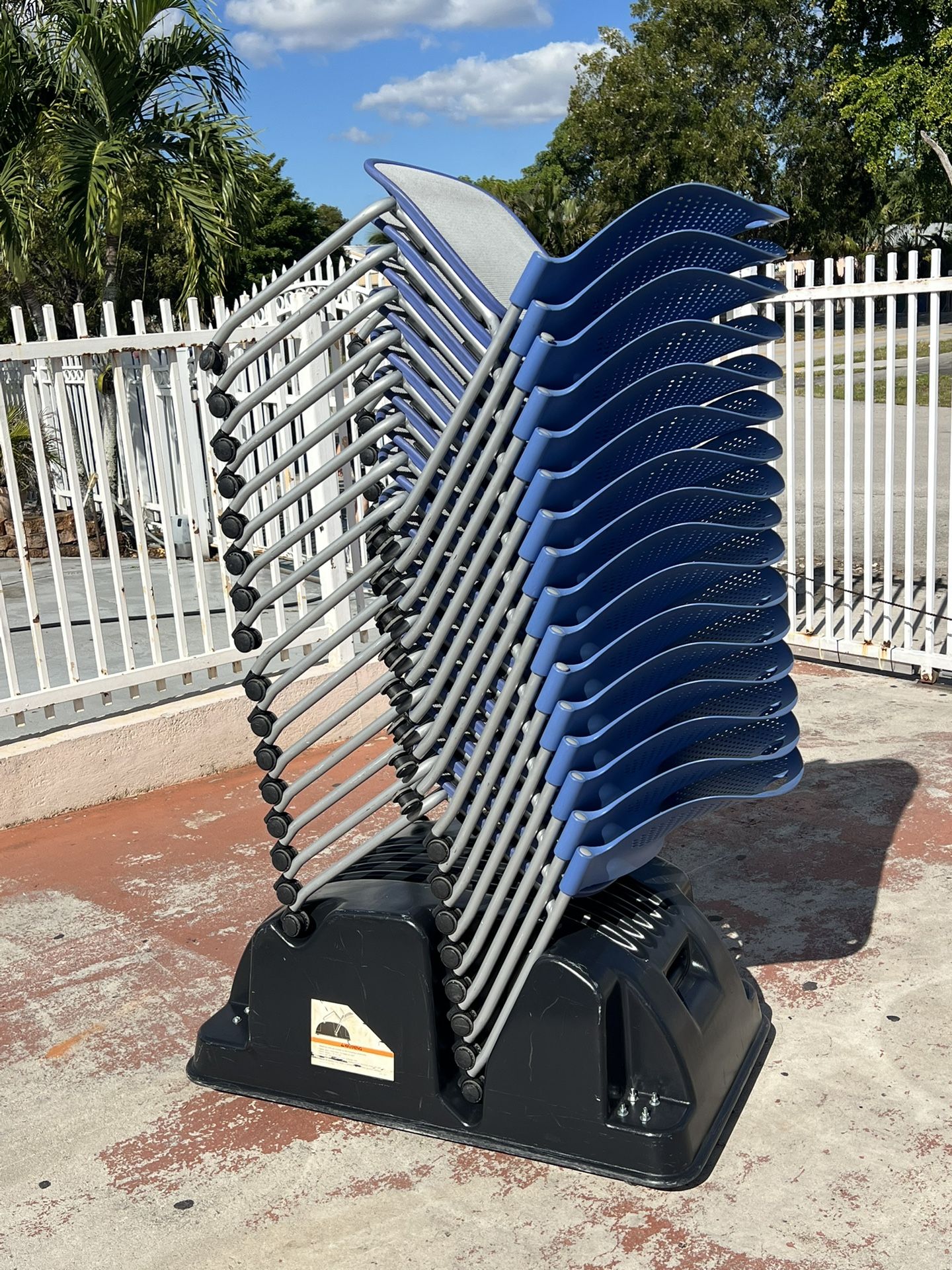 Office Chairs Herman Miller Caper Stacking Chairs w/ Stacking Portable Cart Qty (16) 