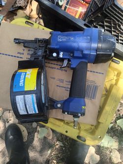 DuoFast Round head nailer