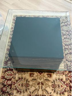 End table glass top / wood base