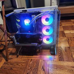Gaming Steaming Pc And Monitor 