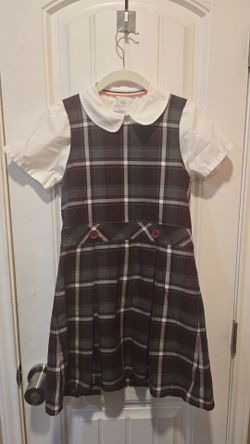 ILT Girl Uniforms size 10