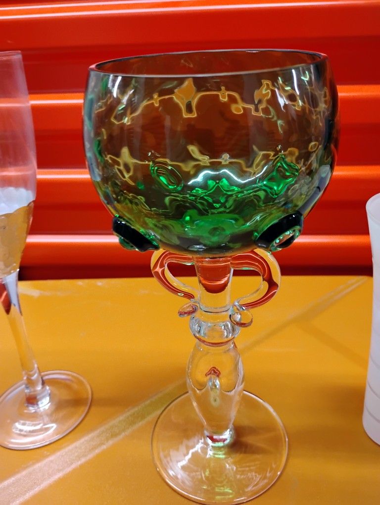 Boxes Of HI DOLLAR BAR GLASSES 