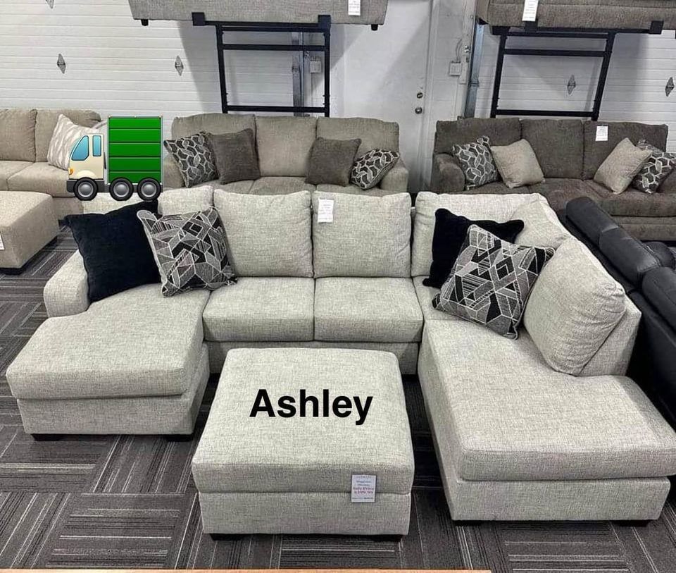 Brand New ▪️$40 Down Payment Finance ▪️▪️Megginson 2 Piece Sectional with Chaise And Ottoman ▪️▪️