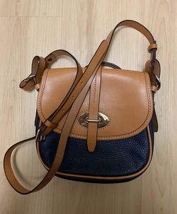 Dooney & Bourke Crossbody Leather Bag