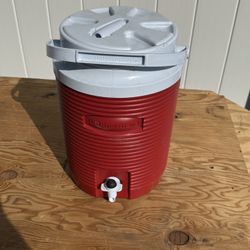 2 Gallon Portable Sports Cooler Beverage Dispenser
