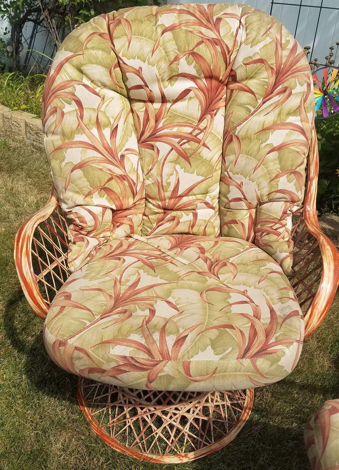 Set of 4 Woven Wicker patio chairs