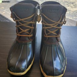 Sperry Boots Size 6