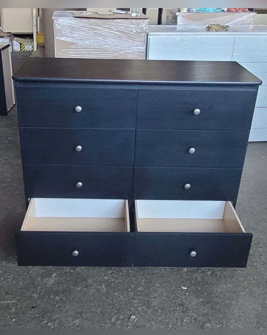 8 Drawer Dresser