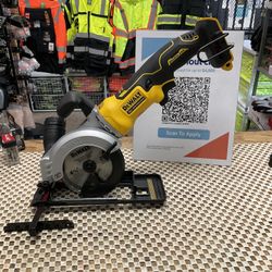 DEWALT ATOMIC 20V MAX Cordless Brushless 4-1/2 in. Circular Saw (Tool Only)
