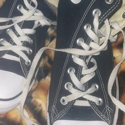 Black Chuck Taylor Converse High top