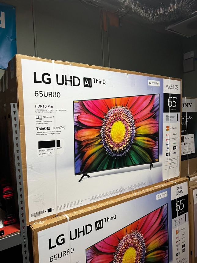 65“LG UHD 4K SMART TV