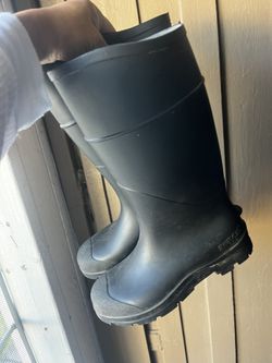 Men Rainboots Size 9